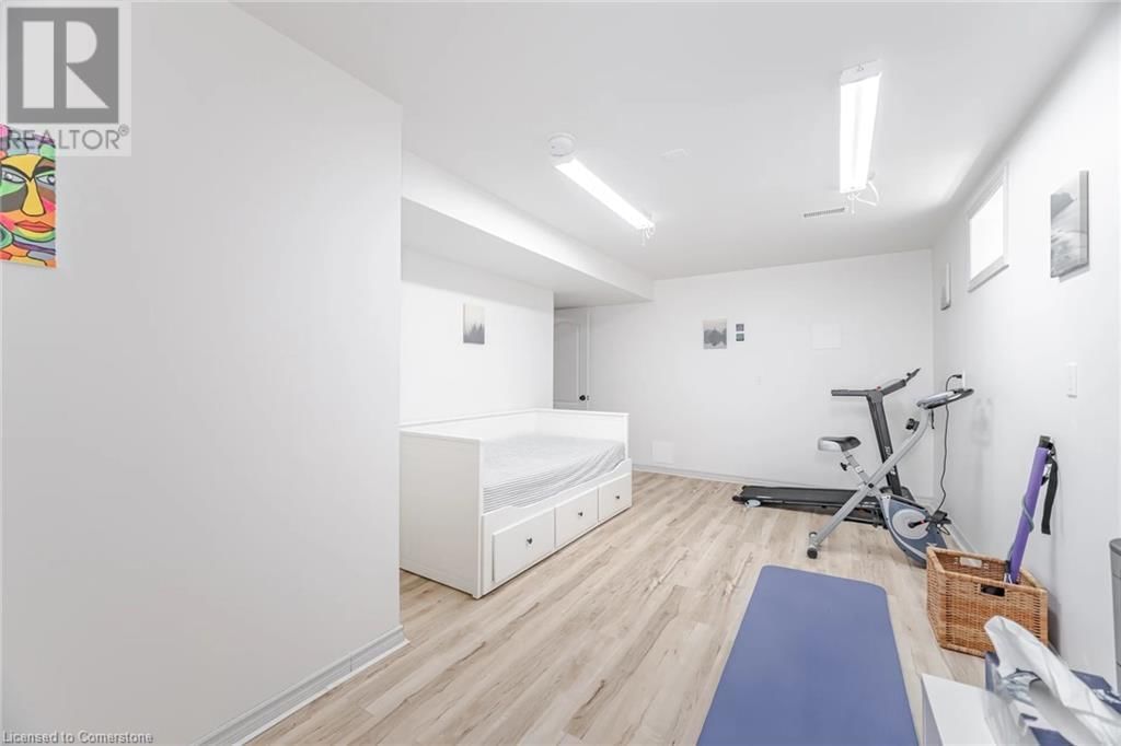 39 STONEHAM STREET Image 36