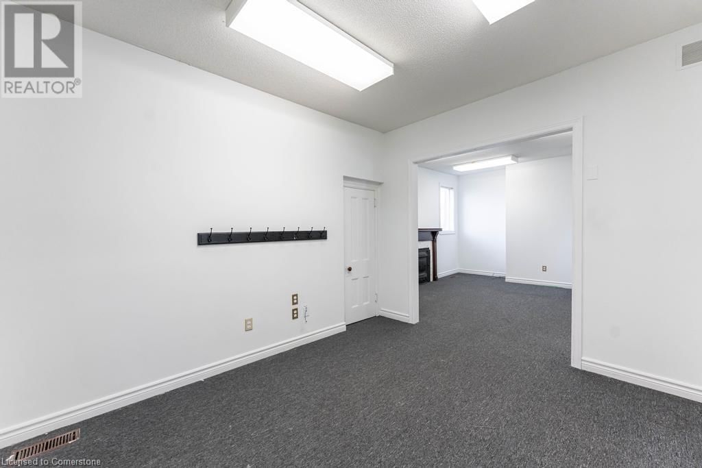 Main Floor - 923 BRANT STREET Image 9