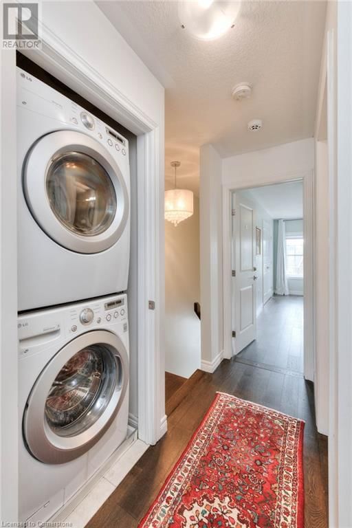 348 LOUISA STREET Image 22