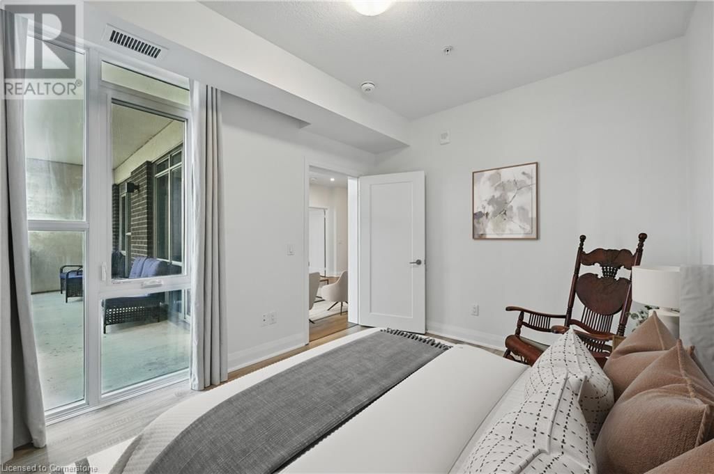 201 - 16 CONCORD PLACE Image 20