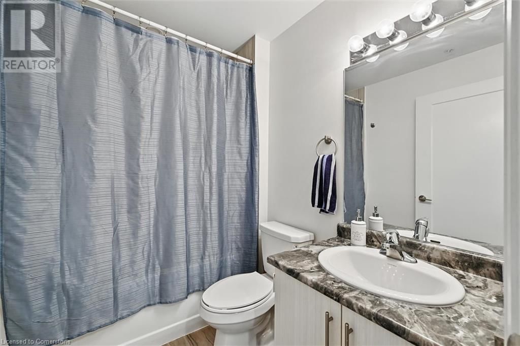 201 - 16 CONCORD PLACE Image 22