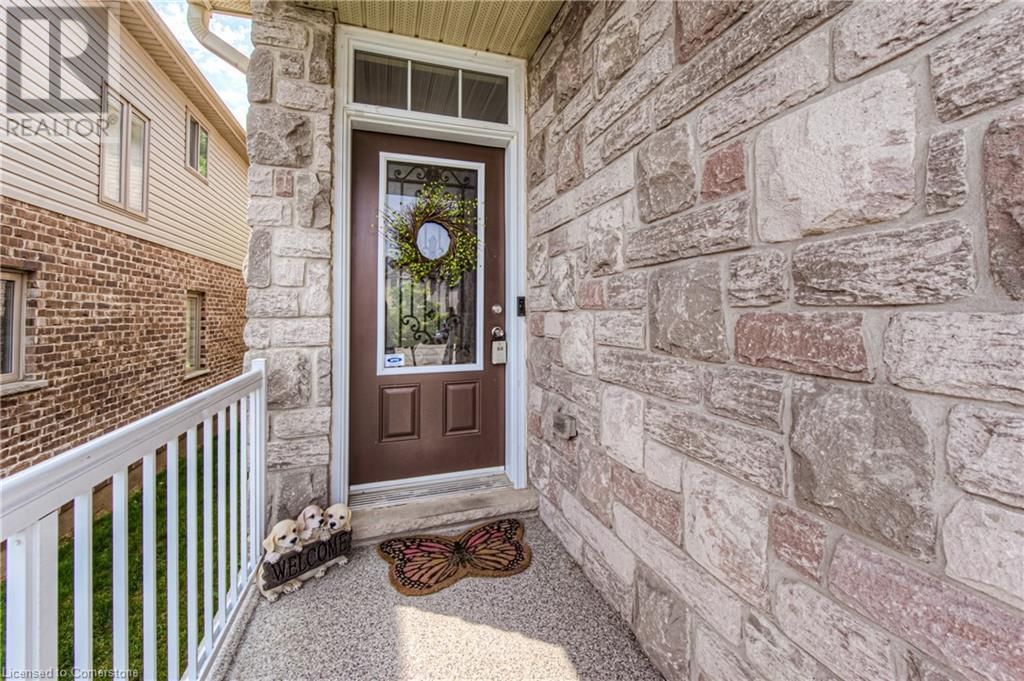 140 MAPLE BUSH DRIVE Image 3