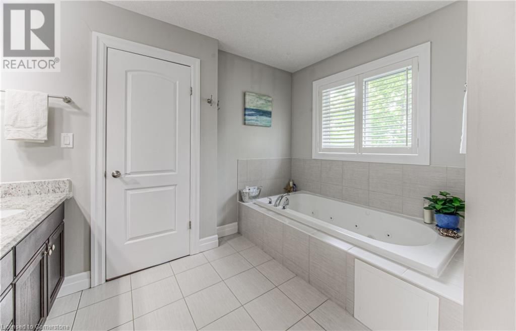 140 MAPLE BUSH DRIVE Image 31