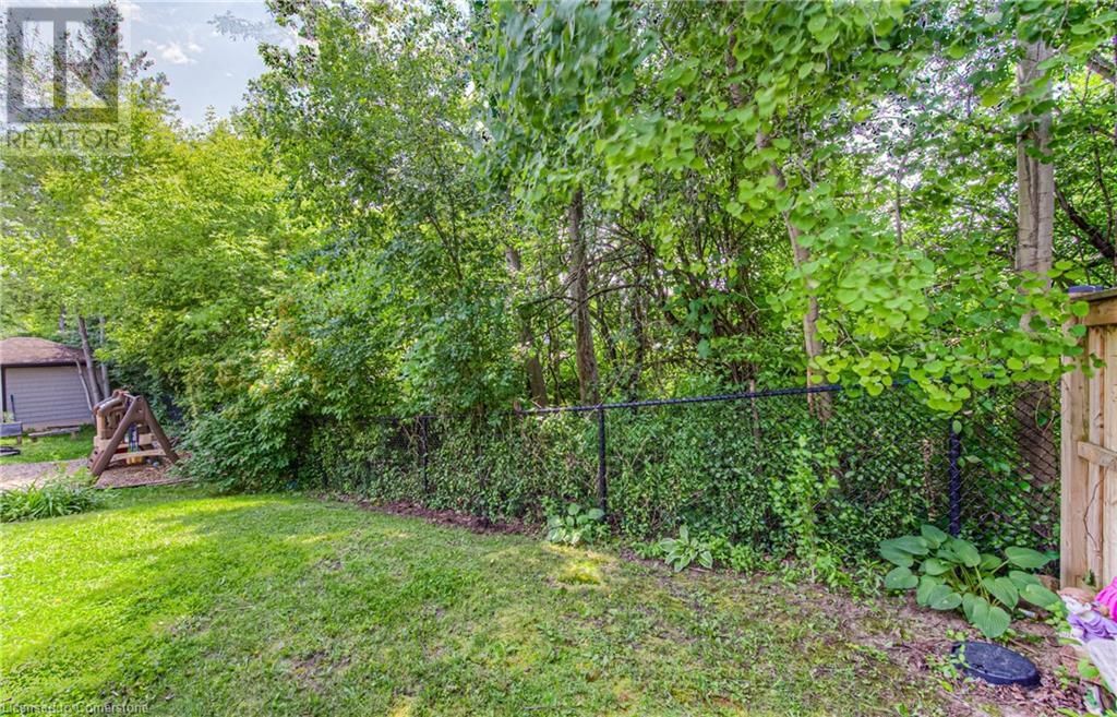 140 MAPLE BUSH DRIVE Image 43