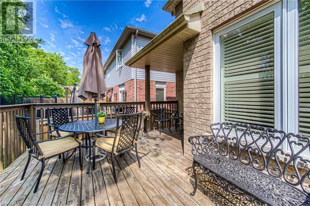 140 MAPLE BUSH DRIVE Image 45