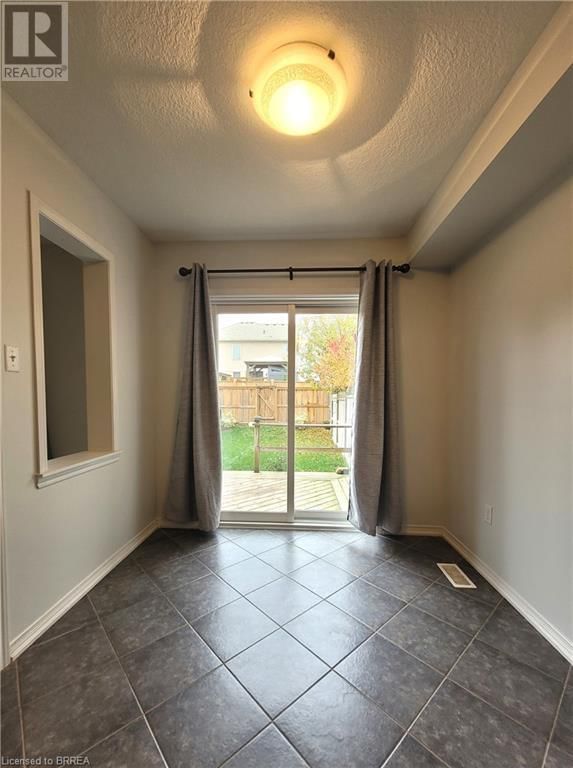 91 ENGLISH LANE Image 10