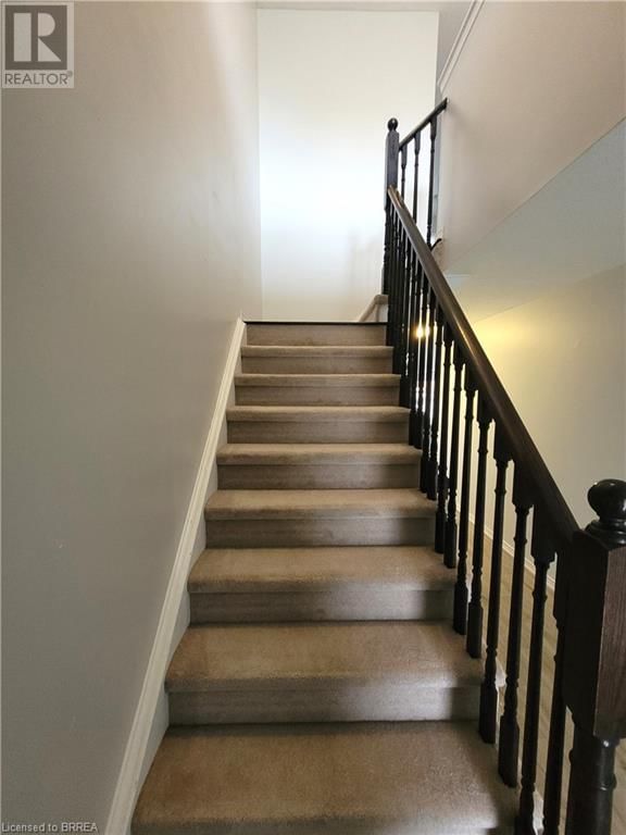 91 ENGLISH LANE Image 12