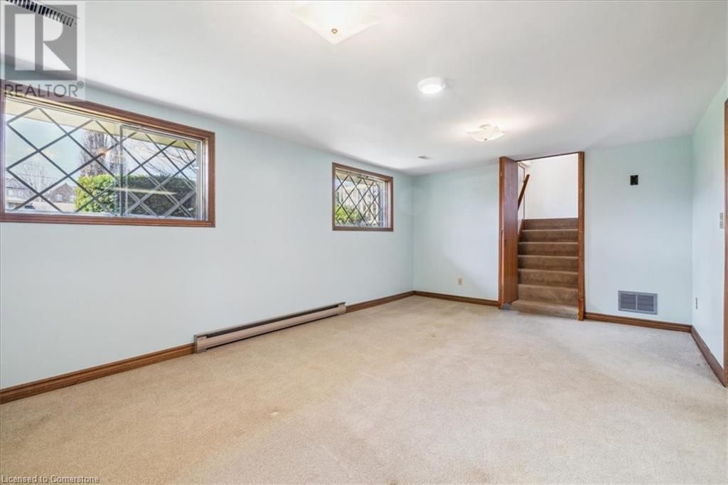 1 WESTVIEW CRESCENT Image 16