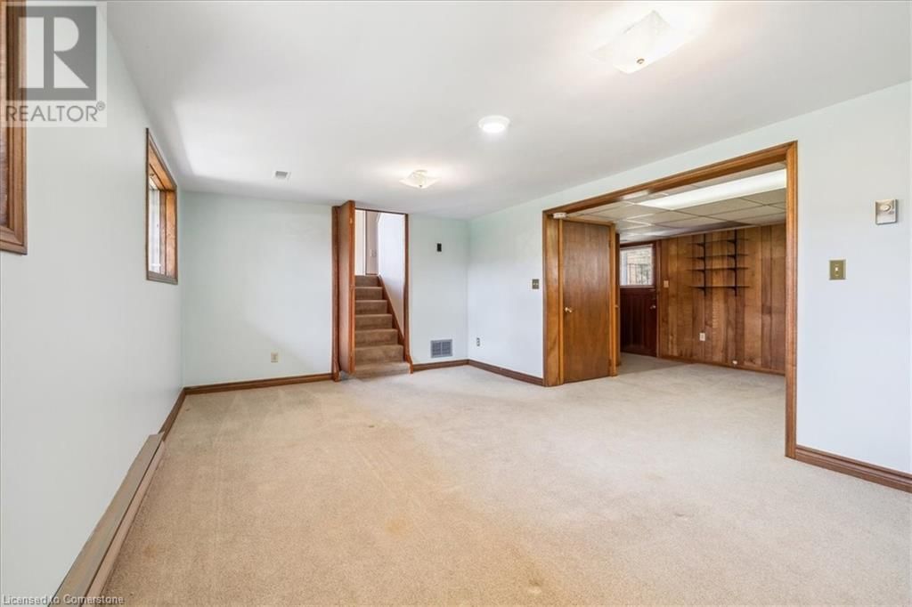 1 WESTVIEW CRESCENT Image 17