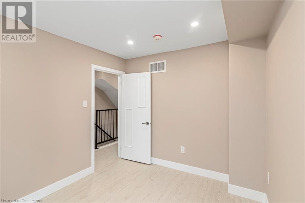 200 SANFORD AVENUE SOUTH Image 25
