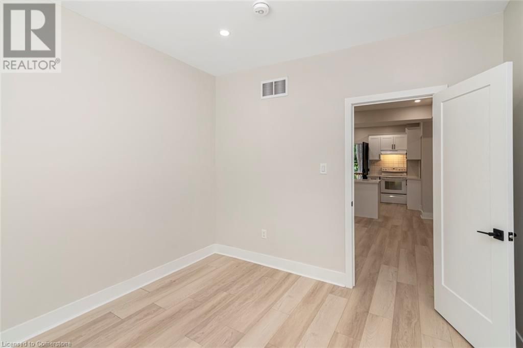 200 SANFORD AVENUE SOUTH Image 28
