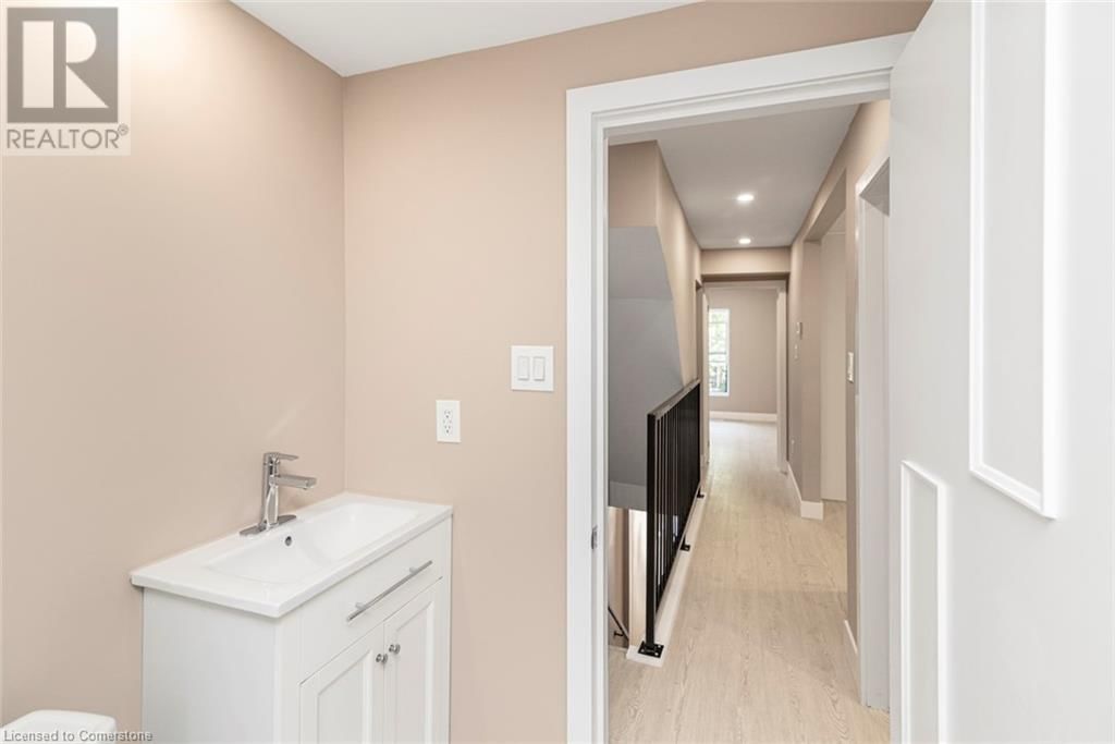 200 SANFORD AVENUE SOUTH Image 31