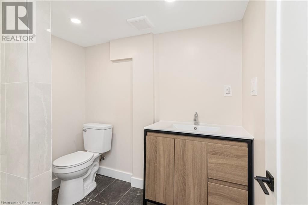 200 SANFORD AVENUE SOUTH Image 34