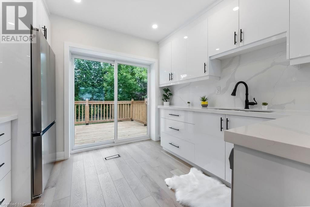272 EAST 15TH STREET Image 18