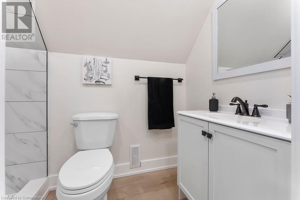 272 EAST 15TH STREET Image 26