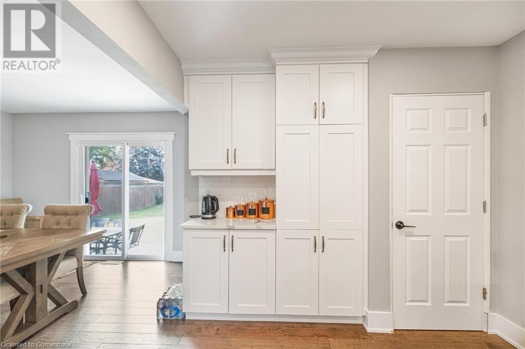 1057 CLARE AVENUE Image 17