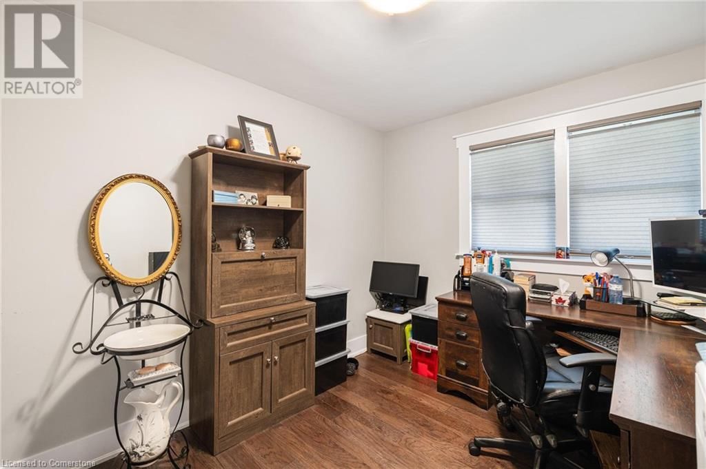 1057 CLARE AVENUE Image 19