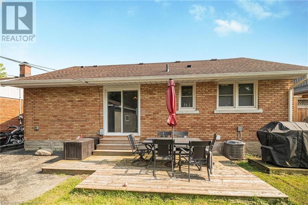 1057 CLARE AVENUE Image 29