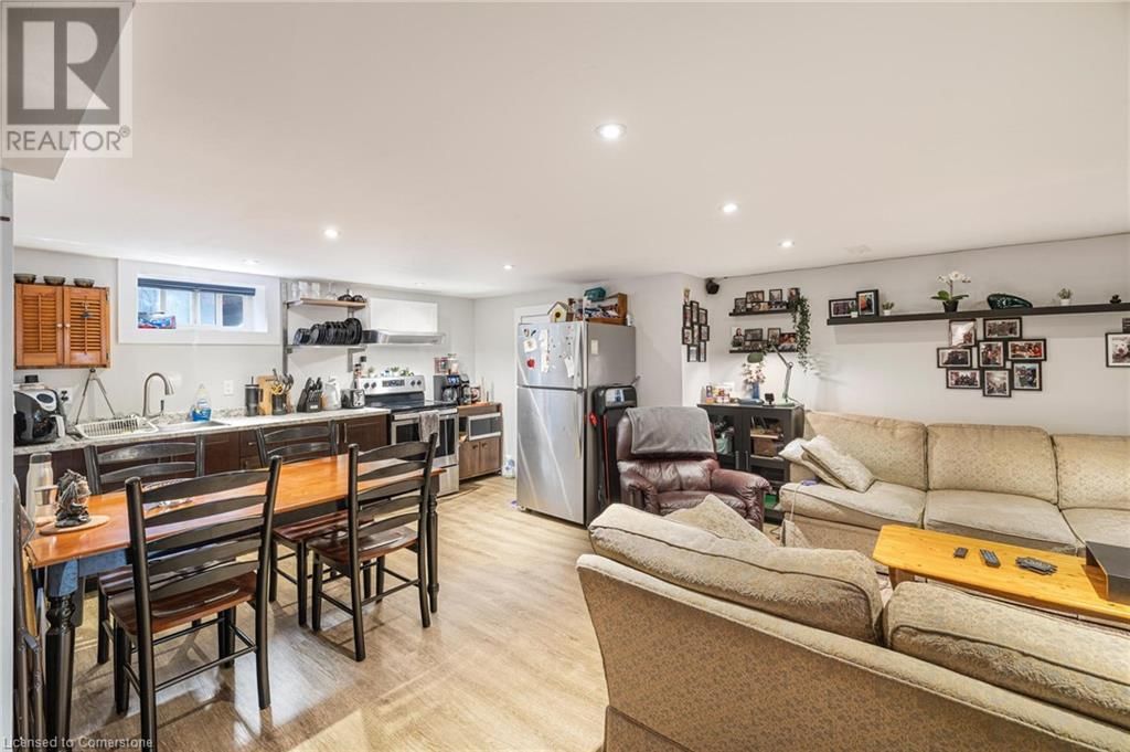 1057 CLARE AVENUE Image 5