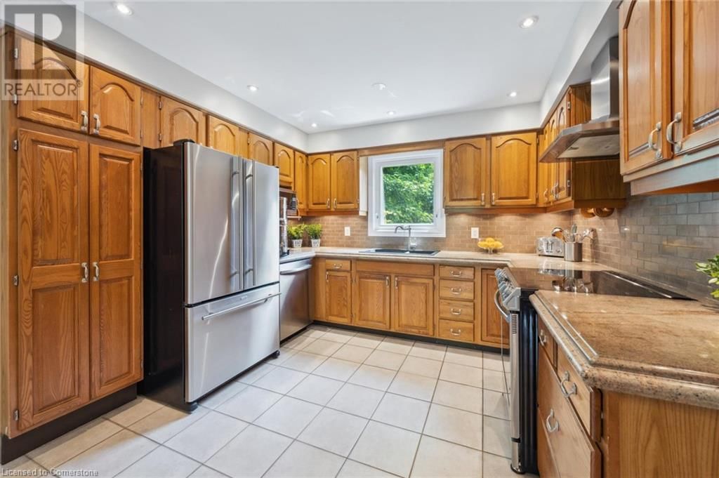 2525 WOBURN CRESCENT Image 10