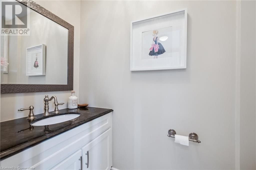 2525 WOBURN CRESCENT Image 18