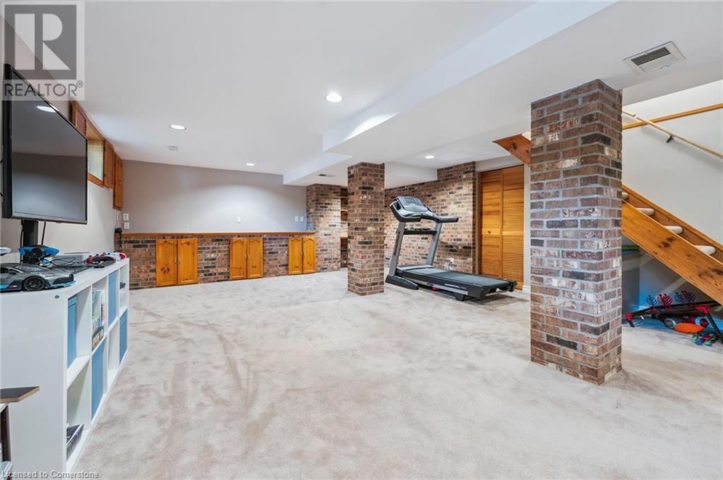2525 WOBURN CRESCENT Image 33