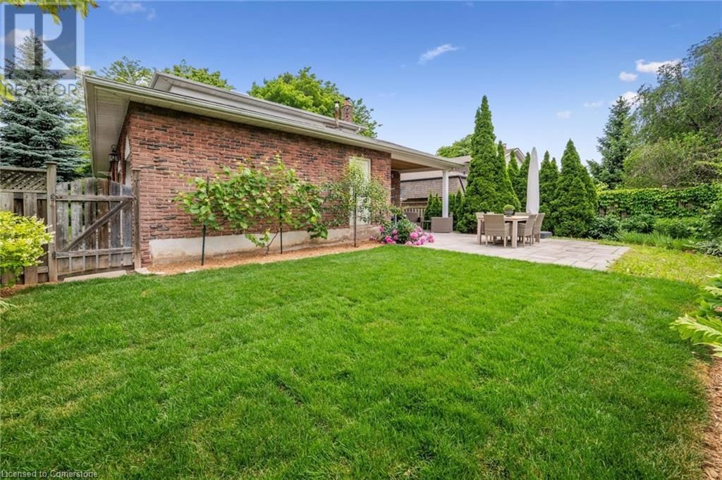 2525 WOBURN CRESCENT Image 39