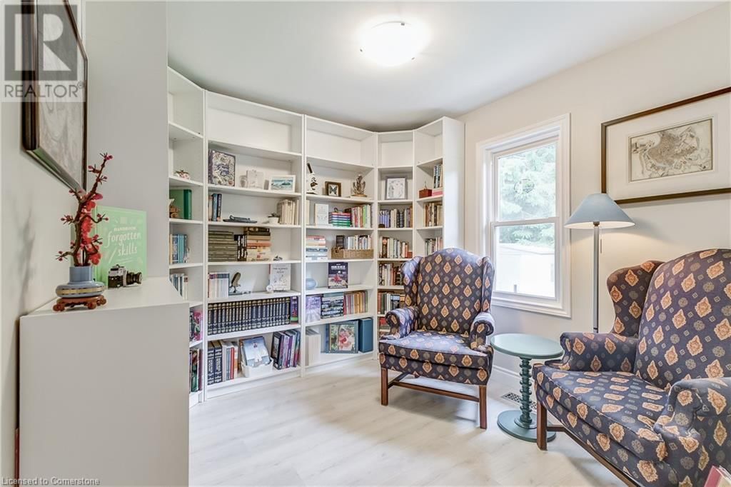 113 LYNDEN ROAD Image 16