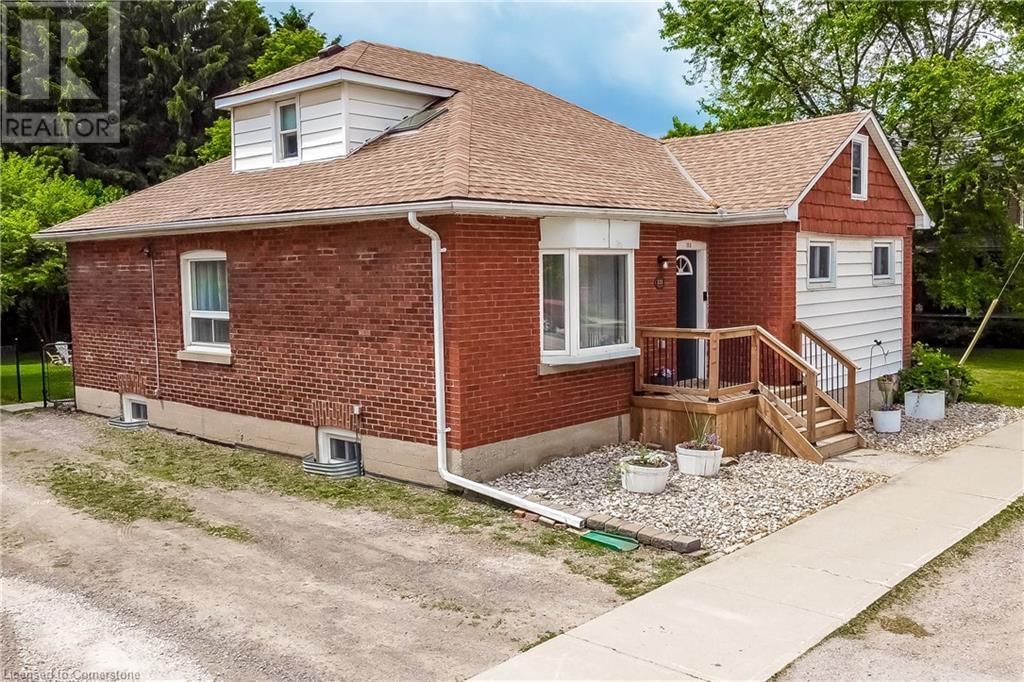 113 LYNDEN ROAD Image 2