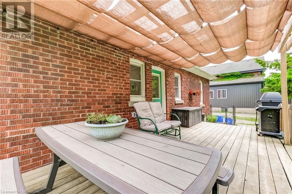 113 LYNDEN ROAD Image 24