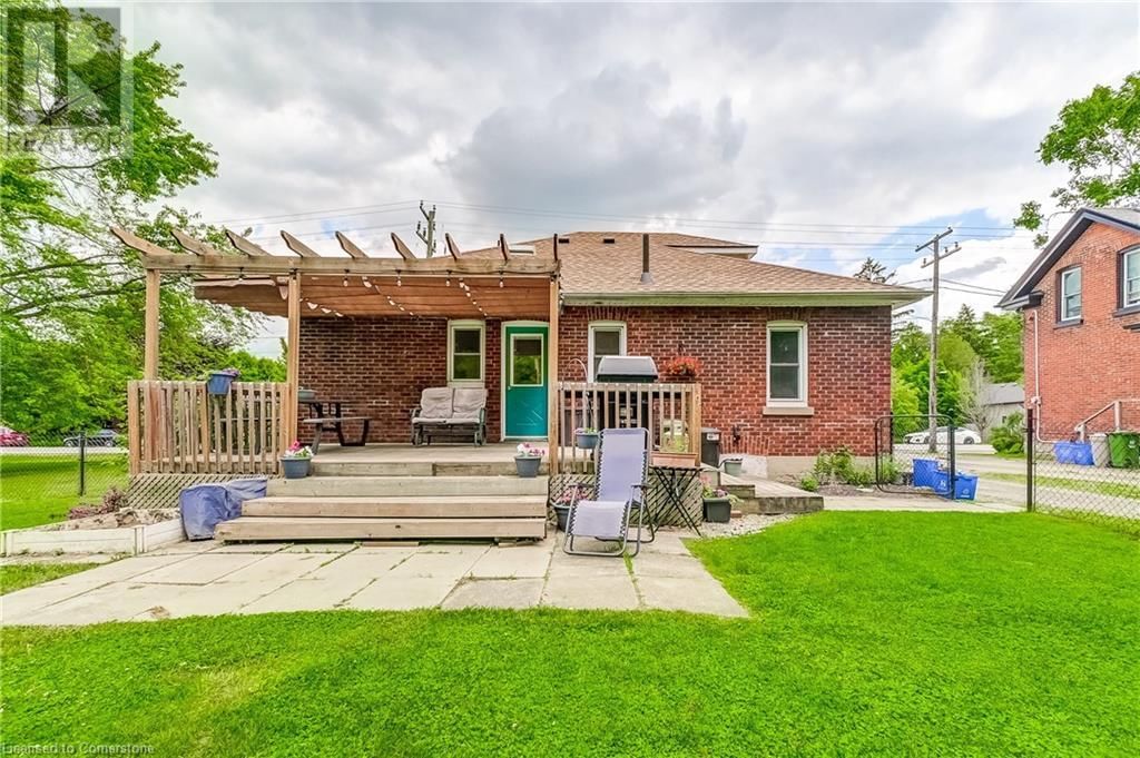 113 LYNDEN ROAD Image 25