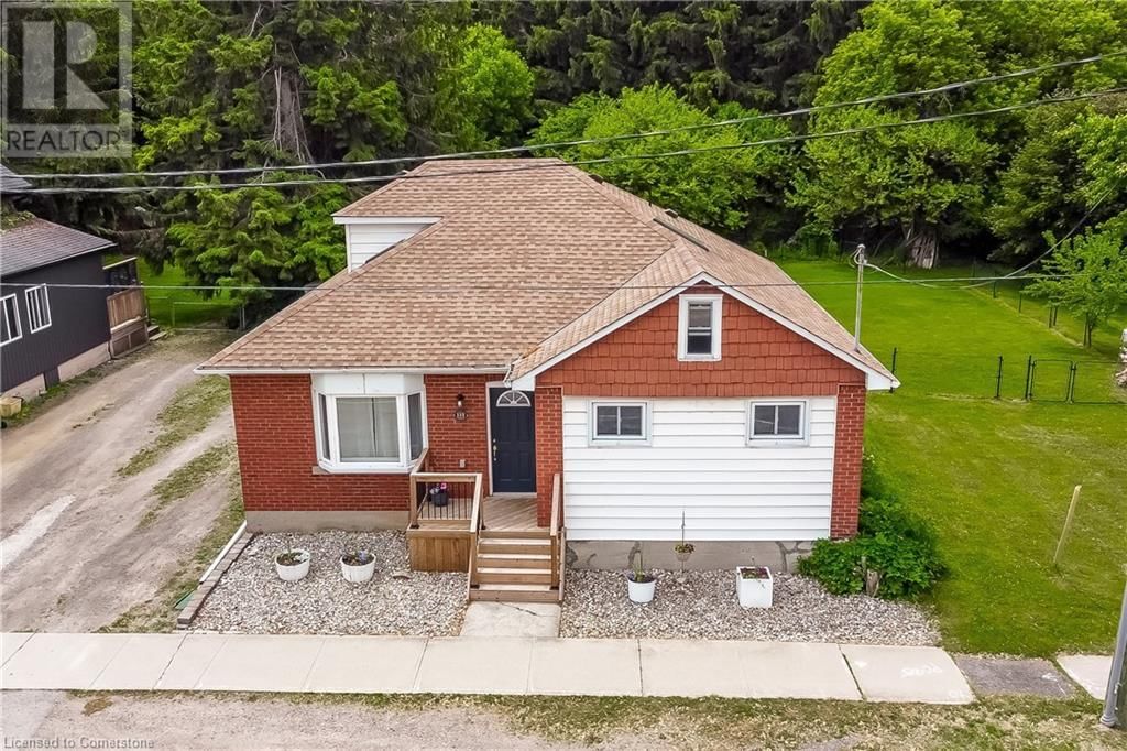 113 LYNDEN ROAD Image 3