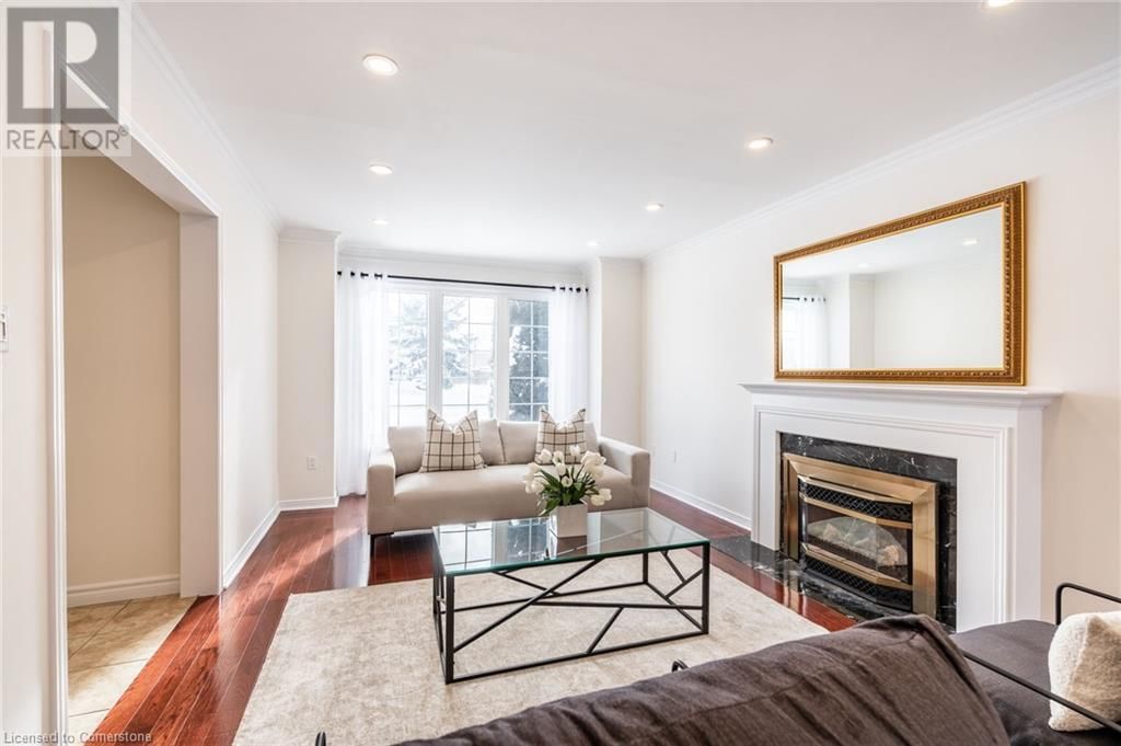 2049 COUNTRY CLUB DRIVE Image 18