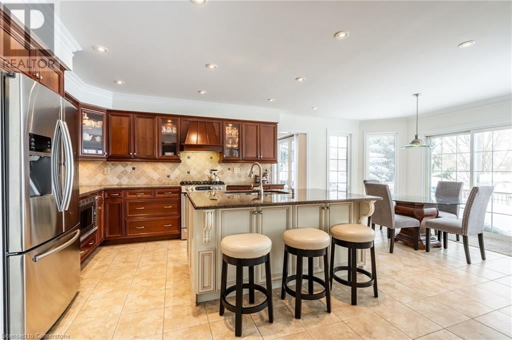 2049 COUNTRY CLUB DRIVE Image 23