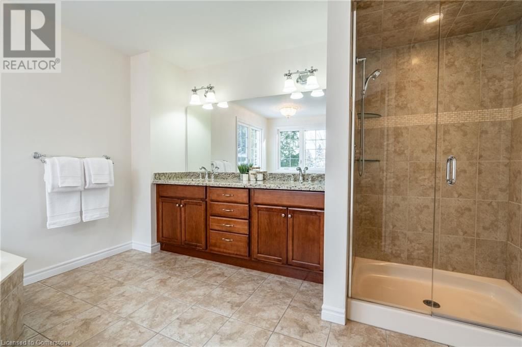 2049 COUNTRY CLUB DRIVE Image 39