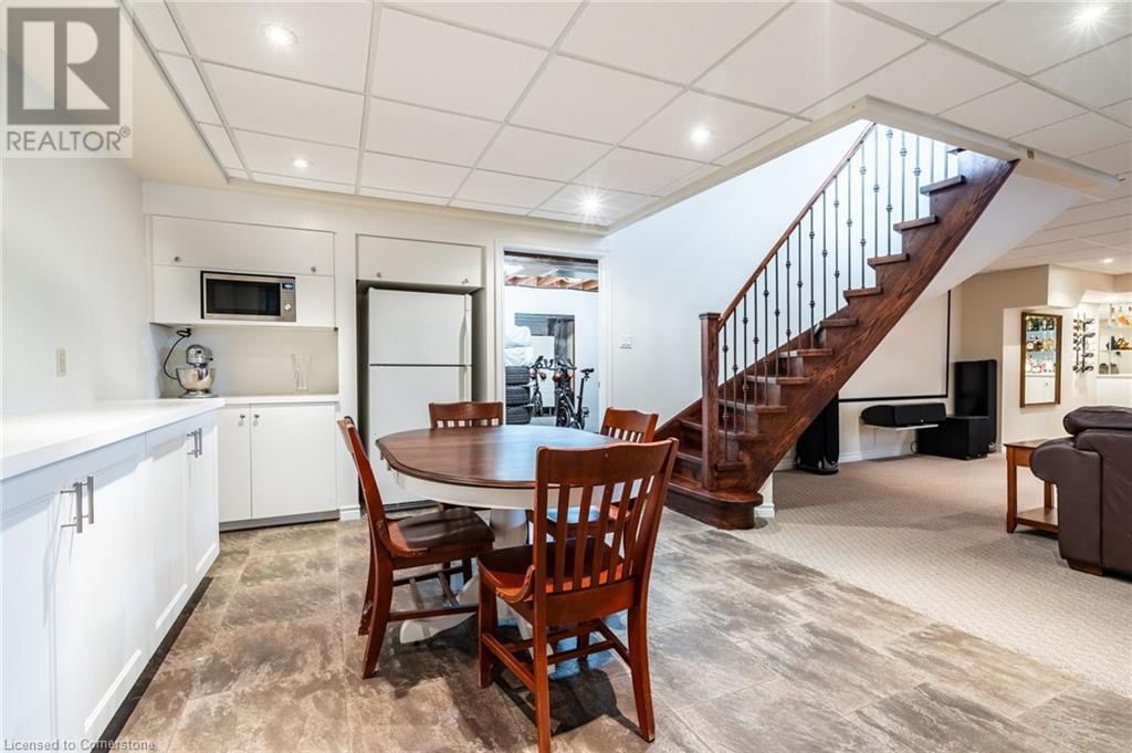 2049 COUNTRY CLUB DRIVE Image 41