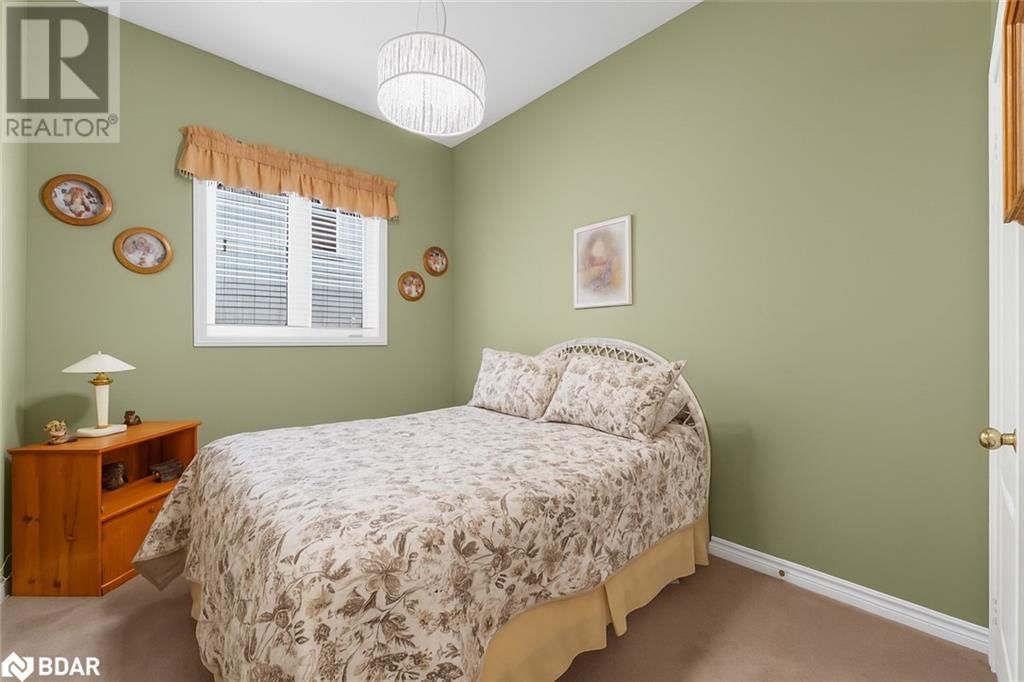 40 COLLIER CRESCENT Image 35