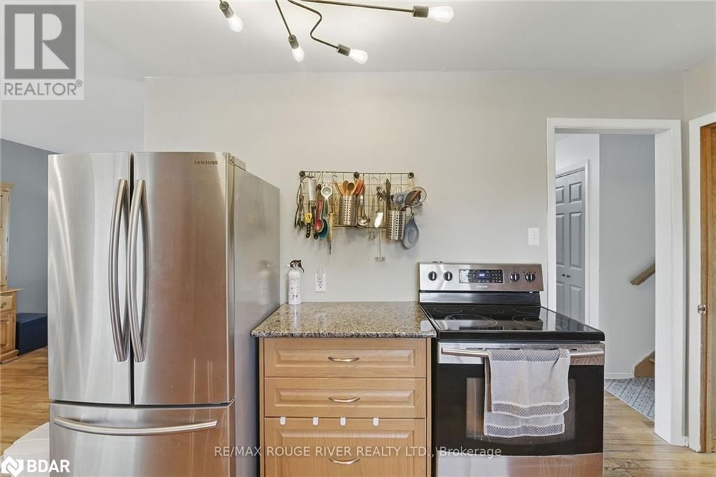 19 EDWARDS DRIVE Image 14