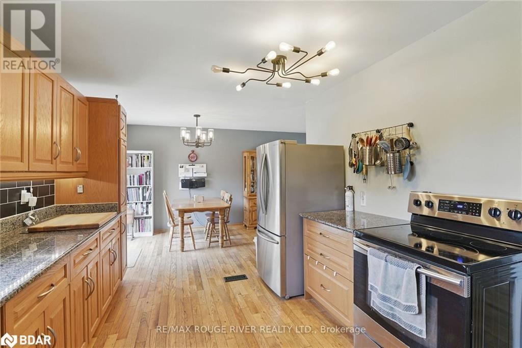 19 EDWARDS DRIVE Image 16