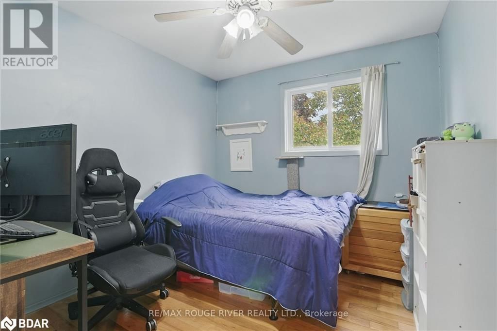 19 EDWARDS DRIVE Image 18