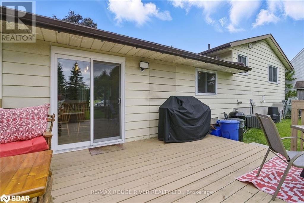 19 EDWARDS DRIVE Image 31