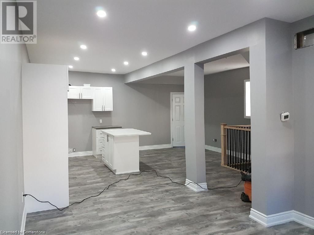 Main - 24 AVALON PLACE Image 1