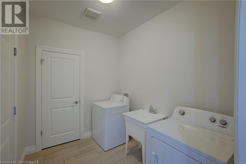 745 KROTZ STREET EAST Image 21