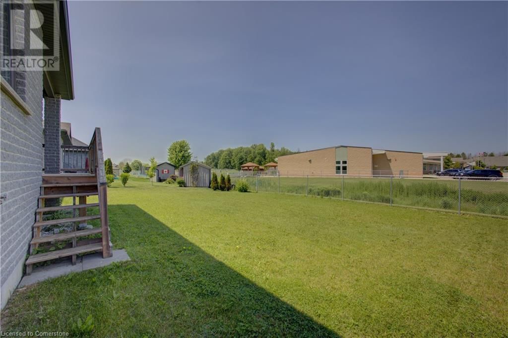 745 KROTZ STREET EAST Image 33