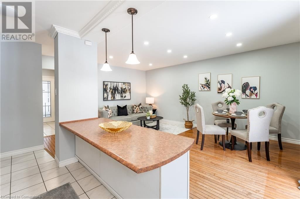 68 GLEDHILL CRESCENT Image 11