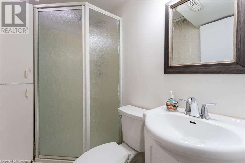 68 GLEDHILL CRESCENT Image 37