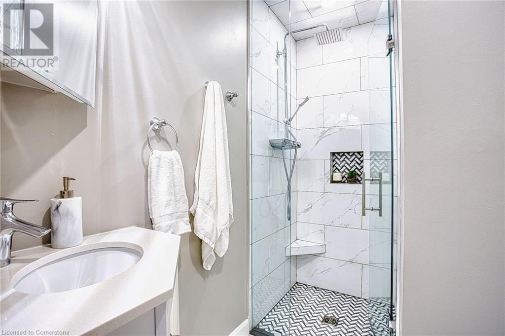 3263 GUYATT ROAD Image 34
