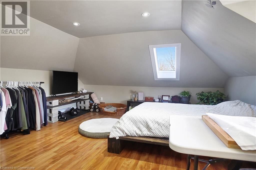 17 SHAW AVENUE WEST Image 20