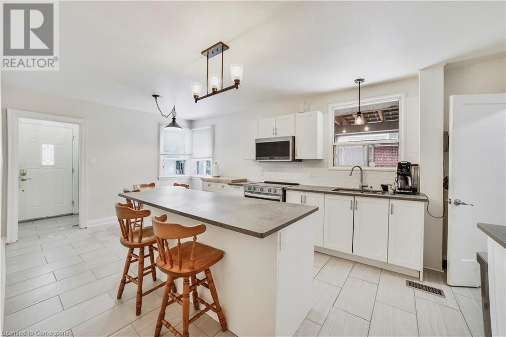 96 EAST 21ST STREET Image 11
