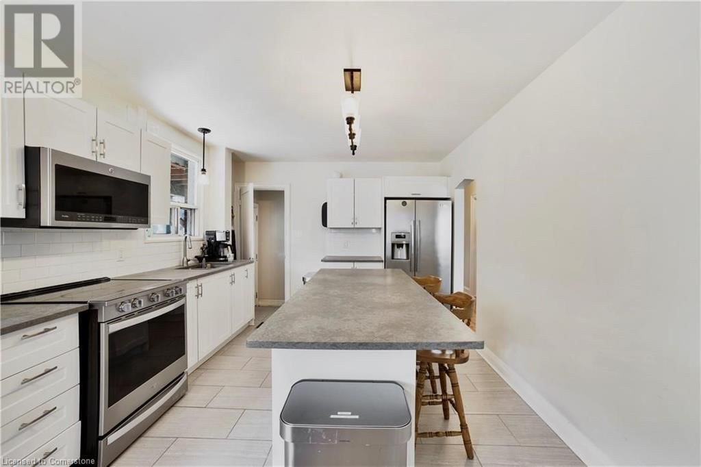 96 EAST 21ST STREET Image 13